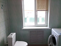 отделка окна,выравнивание стен гипсокартоном,отделка пластиком и плиткой,водопровод внутри стены